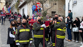 Sezione di COSENZA – Partecipazione Solenne Processione dei Misteri.