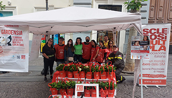 Sezione di NAPOLI – Fermiamo la sclerosi multipla con un fiore