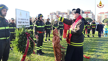 Sezione di LIVORNO – Intitolazione rotonda ai Vigili del Fuoco caduti in servizio.