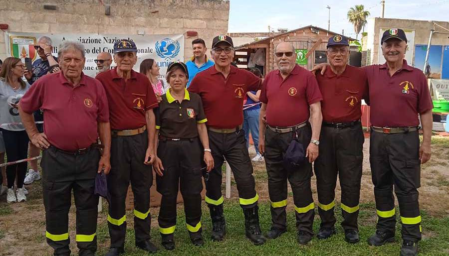 Sezione di TARANTO – Consigli sulla sicurezza, pompieri per un giorno