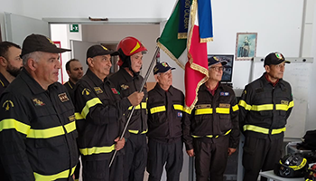 Sezione di REGGIO CALABRIA – Consegna della Bandiera dell’Associazione