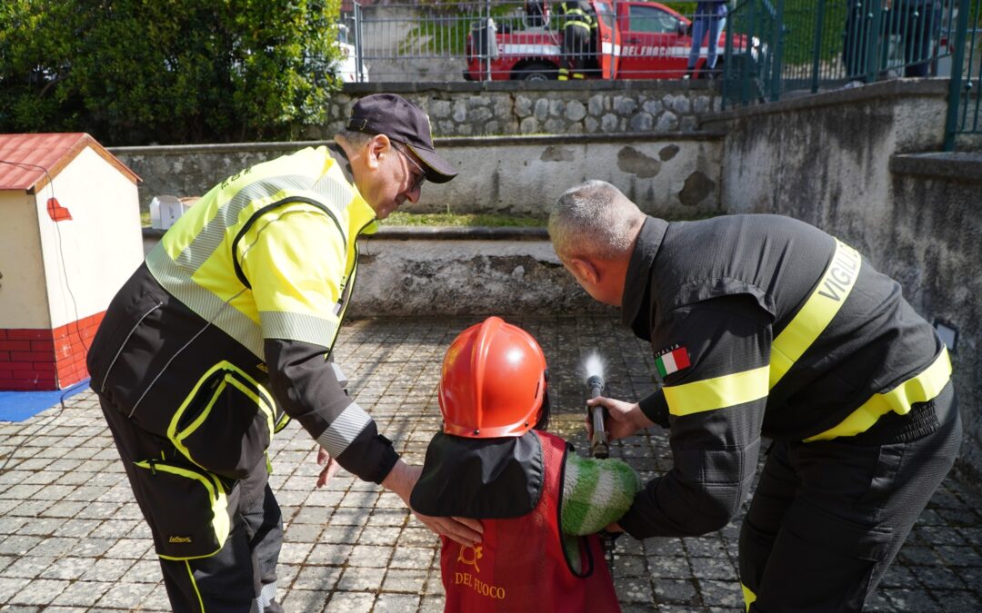 Sezione di AVELLINO – Scuola Sicura e Pompieropoli presso le scuole primarie e dell’infanzia